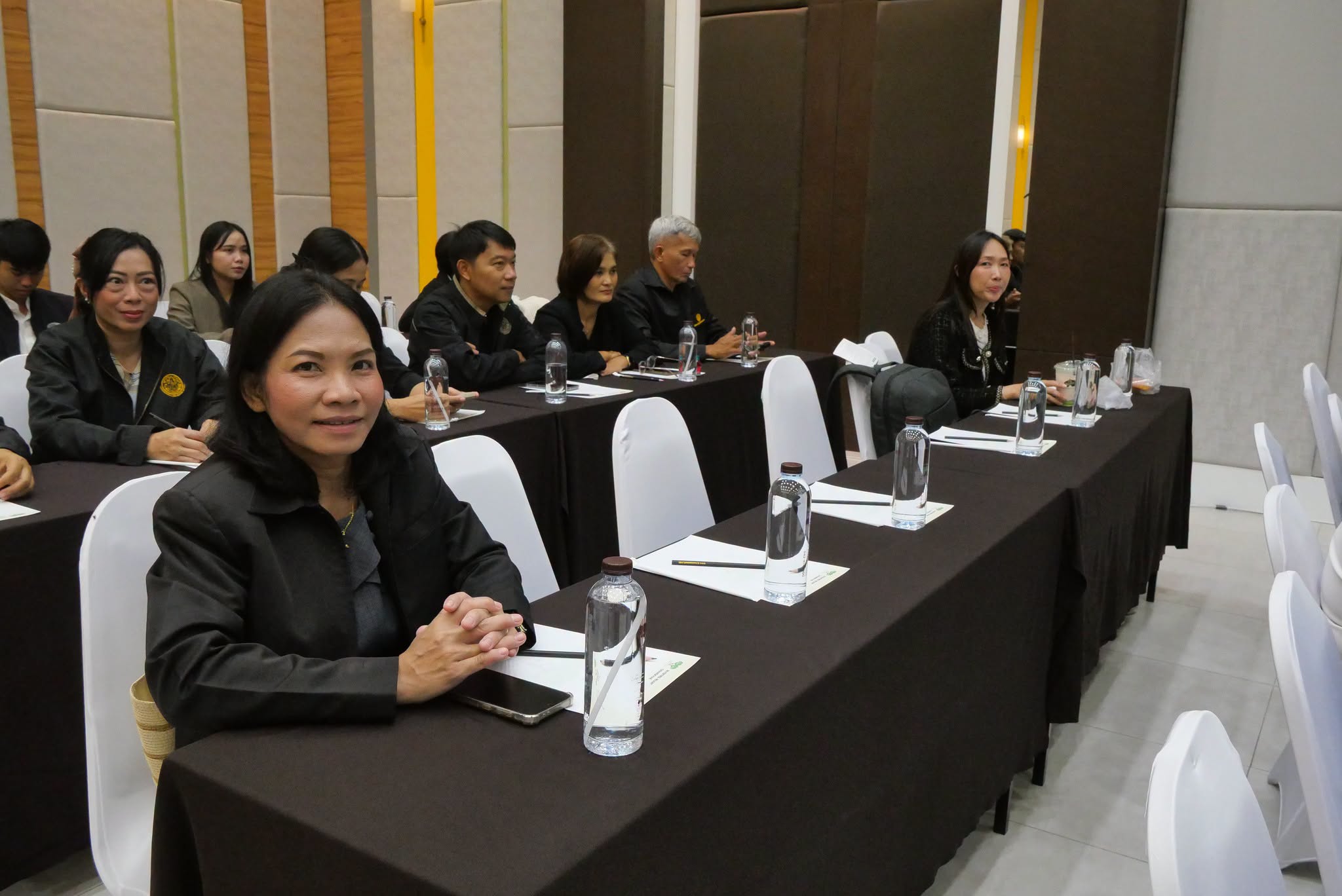 title - รองเลขาธิการ ส.ป.ก. ปิดโครงการสัมมนาฯ เดินหน้ายกระดับงานจัดที่ดิน-กองทุนฯ มุ่งเป้าขับเคลื่อนการดำเนินงานปี 2570
